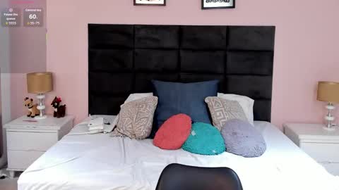 jenner_madison online show from November 30, 1:07 pm