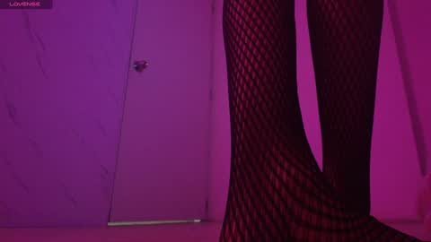 the girl of my dreams online show from January 30, 9:47 pm