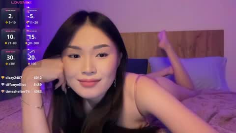 jennie_yung online show from December 19, 3:40 am