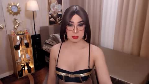 jenniegarcia online show from February 6, 6:54 pm