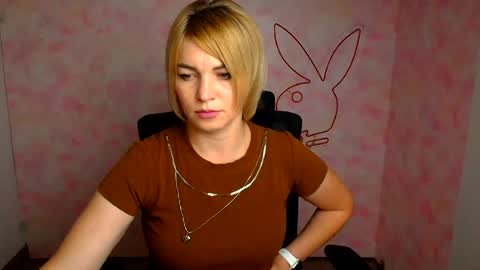 Jennifer online show from July 18, 11:45 am