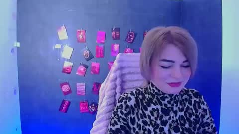 Jennifer online show from February 3, 6:33 am