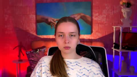 Jennifer online show from May 31, 5:01 pm
