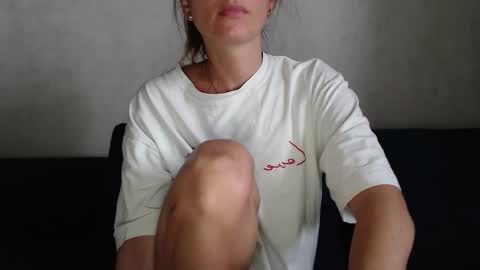 Snapshot of jennnamaaya chatting on September 12, 9:22 am Jenny online show from September 12, 9:22 am