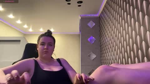 Jenny online show from January 17, 7:12 pm