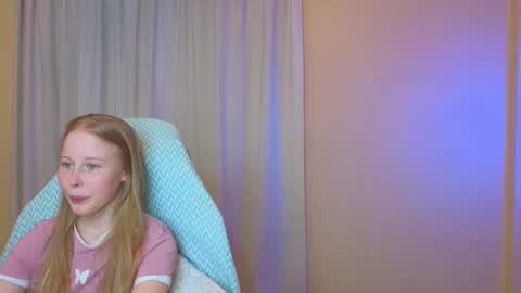 Snapshot of jenny_angelok chatting on January 6, 1:19 pm Next broadcast on December 05 subject to change  online show from January 6, 1:19 pm