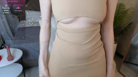 jenny_bunny_ online show from May 15, 1:47 am