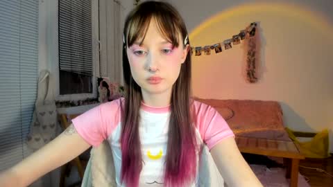 Jennifer Jenny Darling   online show from December 3, 9:17 pm