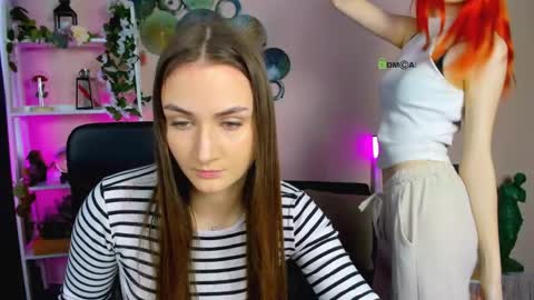 Jenny online show from April 25, 9:33 am