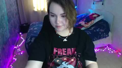 Jenny online show from March 31, 5:08 am