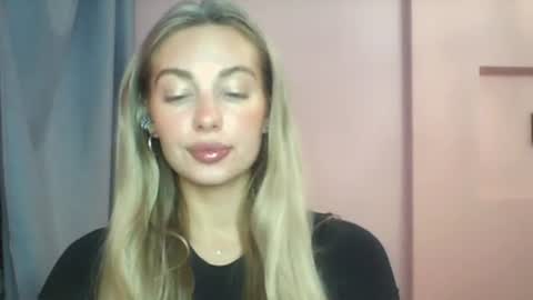 The Flower Power Models online show from July 26, 11:02 pm