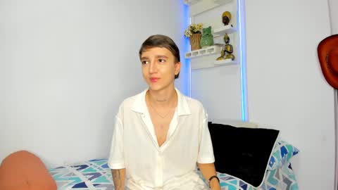 jero independent model online show from October 1, 2:49 pm