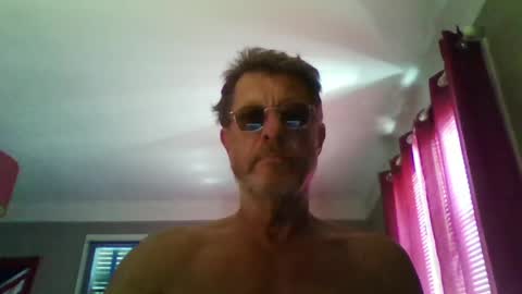 jerflor online show from June 27, 12:55 pm