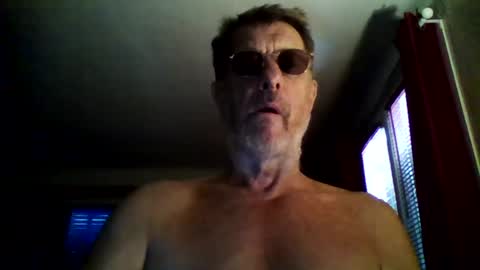 jerflor online show from July 17, 2:19 pm