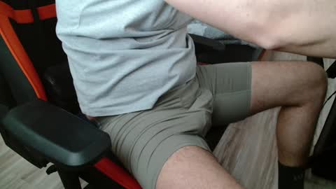 Snapshot of jerklove1006 chatting on January 20, 12:39 pm Boy likes daddies online show from January 20, 12:39 pm