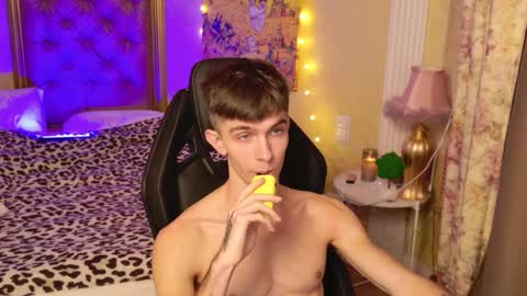 Jerry  online show from November 19, 7:08 am