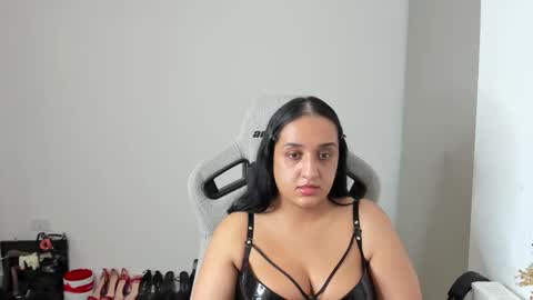 MistressJesicaCoper online show from February 27, 2:26 am