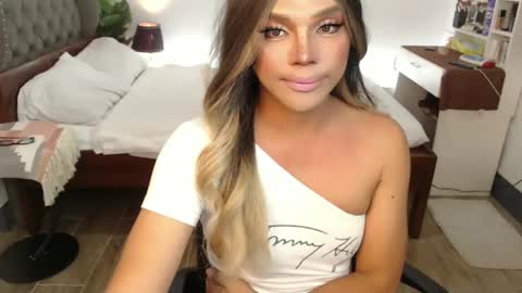 jesie_hot69 online show from March 7, 6:00 pm