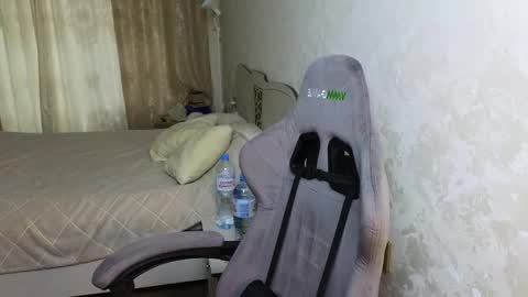 Jessy online show from October 21, 6:51 am