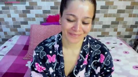 jessimodel independient online show from March 29, 4:52 pm