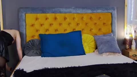 Jessica White online show from May 24, 4:20 am