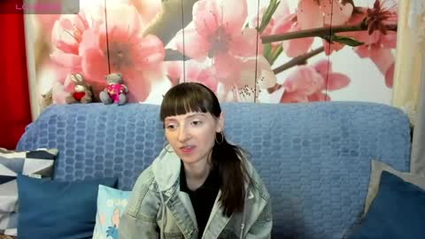 jessicaforris online show from May 6, 7:14 am