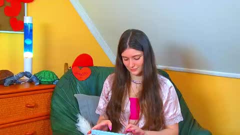 Jessica online show from February 15, 8:02 am