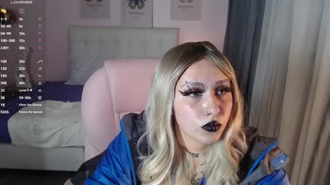 Snapshot of jessie_williams_01 chatting on December 31, 10:48 am Your Sweet Angel online show from December 31, 10:48 am