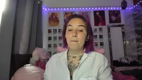 Snapshot of jessie_williams_01 chatting on September 26, 5:54 pm Your Sweet Angel online show from September 26, 5:54 pm