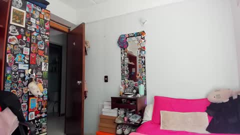 Snapshot of jessie_williams_01 chatting on January 22, 5:38 pm Your Sweet Angel online show from January 22, 5:38 pm