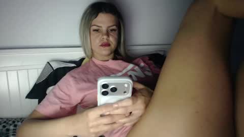 jessieryan online show from March 28, 3:41 am