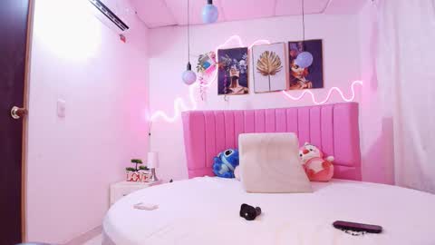 jessika online show from December 23, 3:45 am