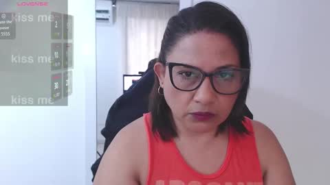 paola online show from January 12, 2:02 pm