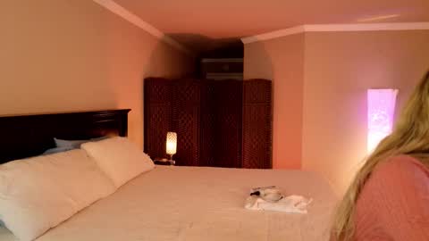 Jess Ryan online show from November 18, 1:19 am