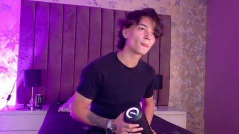 Jessy online show from June 1, 7:59 pm