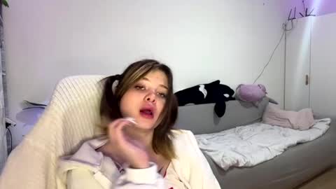 Viola online show from May 4, 12:44 pm