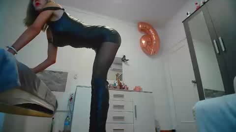 jesy online show from November 1, 8:02 am