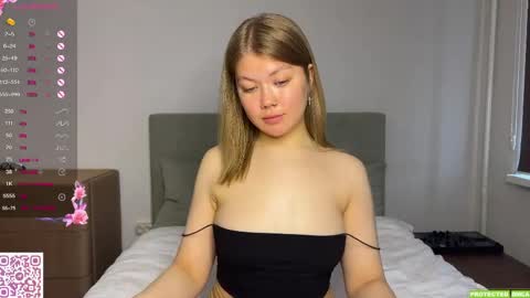 Mona online show from April 21, 4:30 am