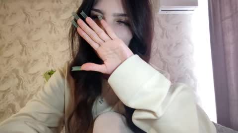 I am Gina ntmu Lets hit 10 Thumbs Up together online show from March 5, 5:49 am