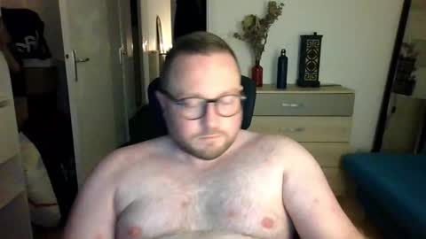 jeuneloup92 online show from November 17, 5:26 pm