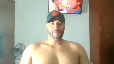 En moreno online show from December 13, 8:26 pm