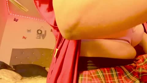 jhoanatrans22 online show from June 8, 11:27 pm