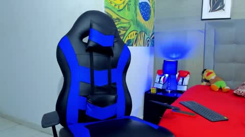 jhonny online show from November 14, 4:47 am