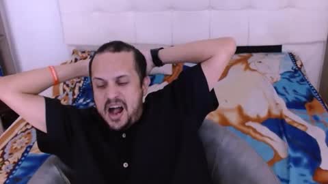 jhontorres018 online show from November 29, 6:37 pm