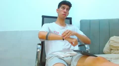 jhony_sex3 online show from July 1, 6:44 am