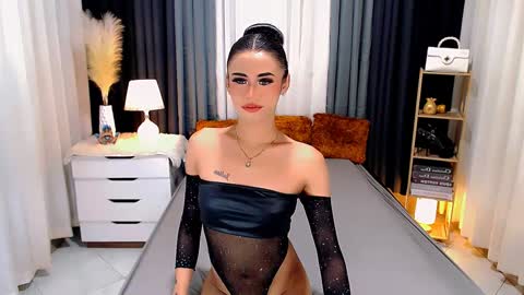 Snapshot of jhulianagrey chatting on February 26, 1:36 am julie online show from February 26, 1:36 am