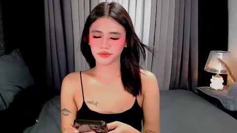 Snapshot of jhulianagrey chatting on October 17, 5:00 am julie online show from October 17, 5:00 am