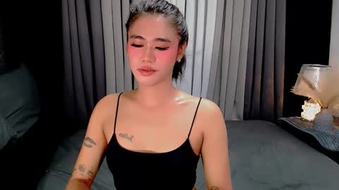 Snapshot of jhulianagrey chatting on October 12, 7:34 am julie online show from October 12, 7:34 am