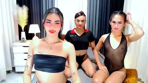 Snapshot of jhulianagrey chatting on February 23, 4:57 pm julie online show from February 23, 4:57 pm