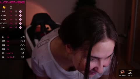 jia_lisaa online show from January 24, 1:45 am